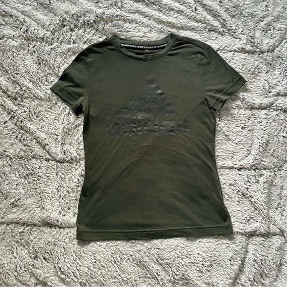 Adidas T-shirt - Picture 2 of 3